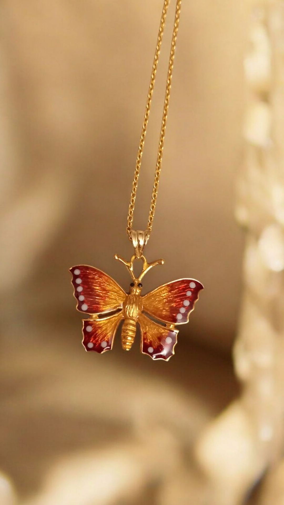 Kelebek Aşkı Kolye